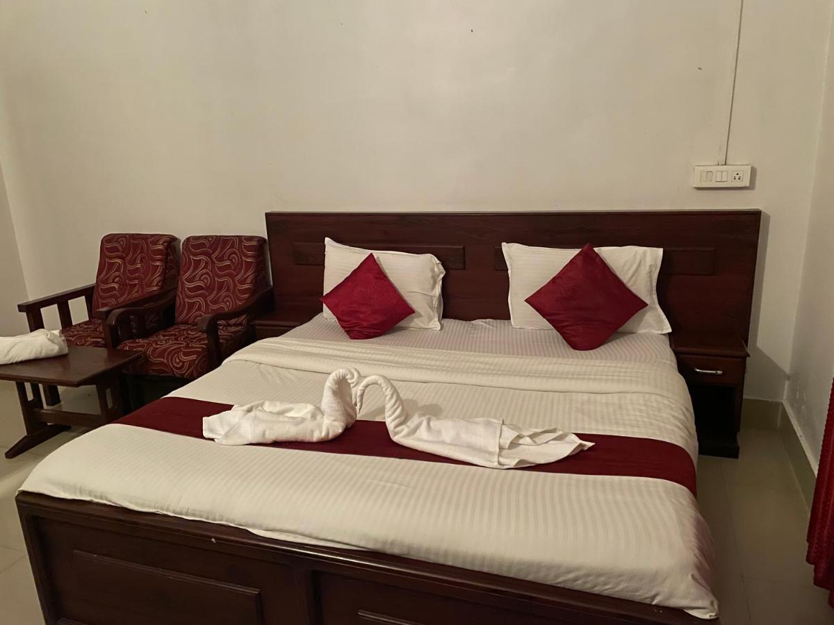 Hotel Caveri Madikeri Εξωτερικό φωτογραφία